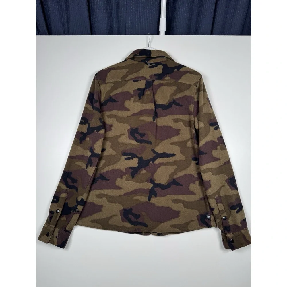 686 Men's Sierra Fleece Button Jacket Sweater Camo - Medium